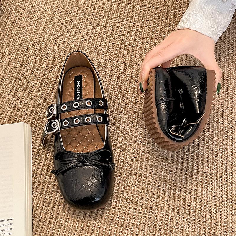White Retro Ballet Style Light Mouth Flat-soled Single Shoes Women's 2025 New Spring and Autumn Versatile French Soft-soled Mary Jane Shoes