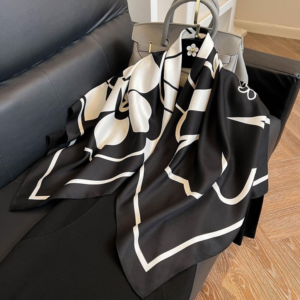 Fashion Twist Silk Scarf Color Block Printed Scarf Twill Silk Large Square Scarf 91x91cm Shawl Sunscreen Travel Headscarf