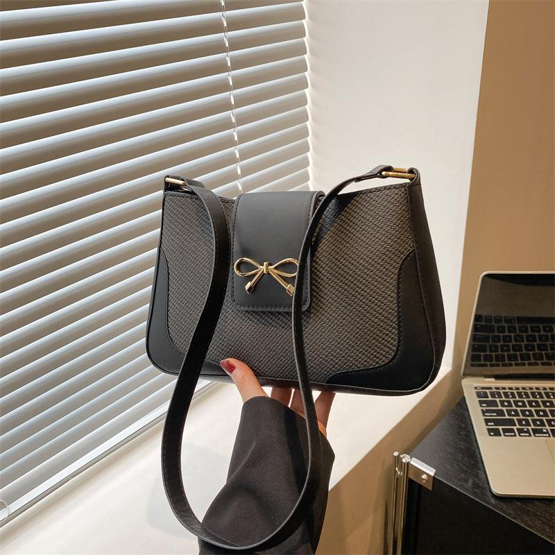 

Large capacity summer new bow simple temperament women s fashion single shoulder casual underarm baguette bag чёрный