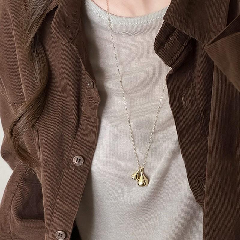 Women's Minimalist Water Drop Pendant Necklace - Versatile Autumn/Winter Fashion Long Sweater Chain