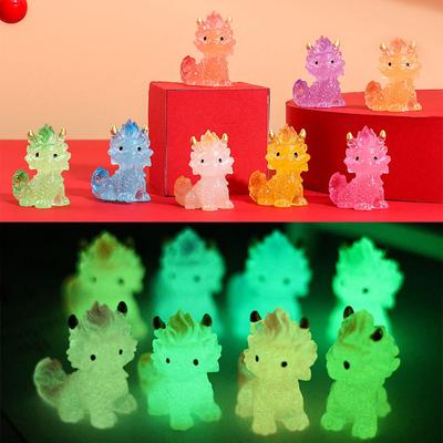 Year of the Dragon Luminou Dragon Kirin Dragon Micro Krajina Ornamenty Příznivá bestie Domeček pro panenky Stolní dekorace Rok Dárky