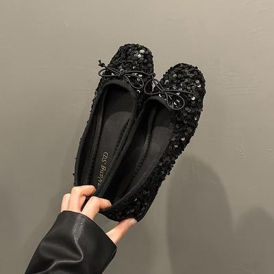 Frühling und Sommer 2024 Internet-Berühmtheiten kleine Leute zeigen hohe flache Schuhe Frauen weiche Sohlen ermüden die Füße nicht Nischendesignschuhe