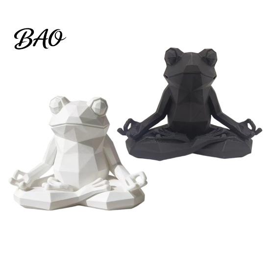 Frog Figurine Yoga Sculpture, 3D Printed Meditating Figurine, Faceted Frosted Texture Figure Sit in Meditation Statue for Desk Shelf Room Zen