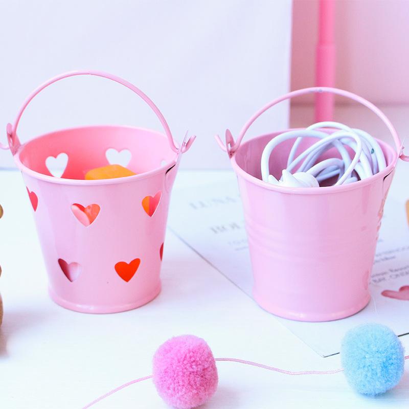 Mini Size Hollow Out Heart Shaped Iron Bucket Lovely Desktop Container Photo Props Creative Desktop Decoration Lipstick Holder