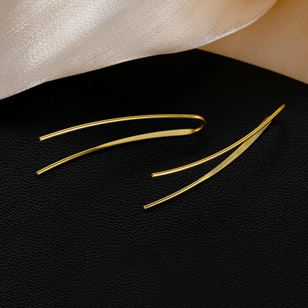 Silver Needle Flower Love Earrings Simple and High-end Sense Versatile Stud Earrings Niche Temperament Earrings Women