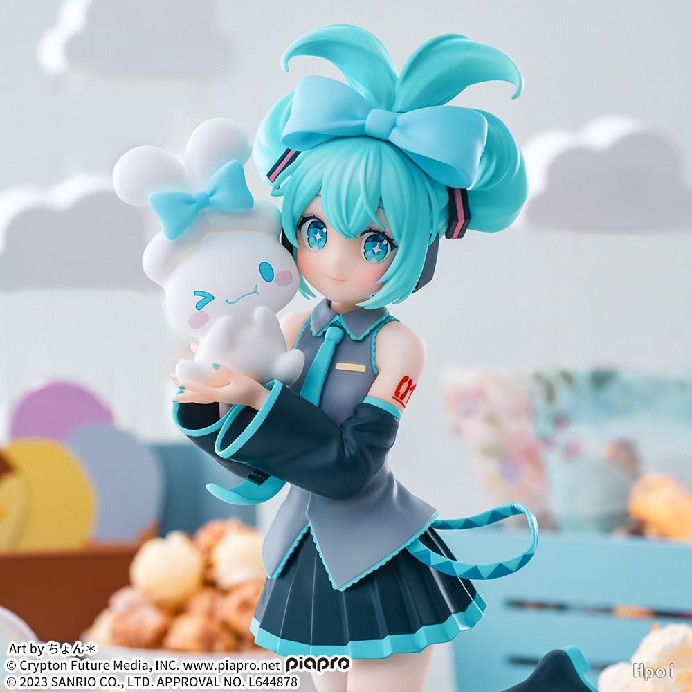 17CM Anime Hatsune Miku X Cinnamoroll Figure Anime Peripheral Collectible Models Decorative Decorations Children Kawaii Gift