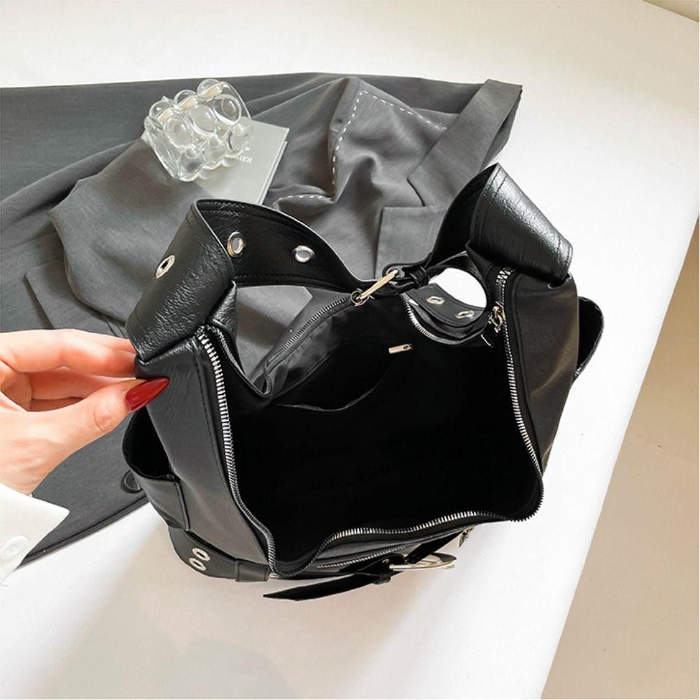 Metal Stud Rivet Shoulder Bag Punk Style Sweet Cool Y2k Underarm Bag Spicy Girl Retro American Style Underarm Bag Lady