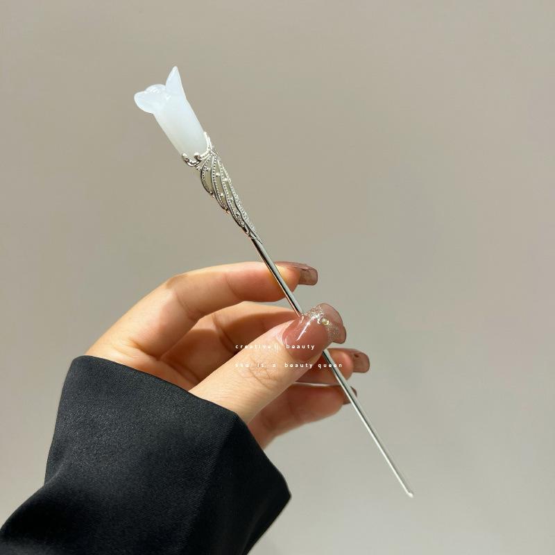 Exquisite Vintage-Inspired Tassel Hairpin for Women - Elegant Hanfu Cheongsam Style Headdress