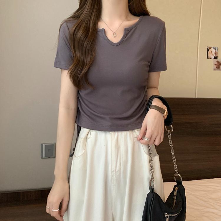 

White front shoulder short-sleeved t-shirt women s clothing summer 2025 new design sense V niche small slim-fit short top XL