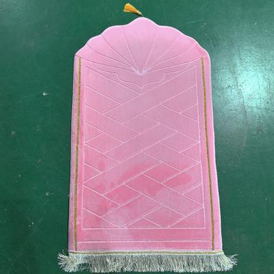 1pcs Home Living Room Prayer Carpet Flannel Floor Mat Geometric Embossed Prayer Rug Soft Decorative Floor Covering