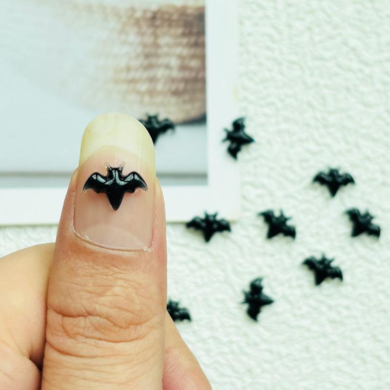 100 Pcs New Cute Mini Resin Halloween Bat Flatback Ornament Jewelry Making Manicure Hairwear Accessories A37