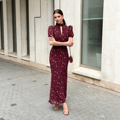 Frühling und Sommer neue europäische und amerikanische Mode Blumenkleid Damen High-End-Gefühl tiefer V-Ausschnitt Kleid Temperament elegant