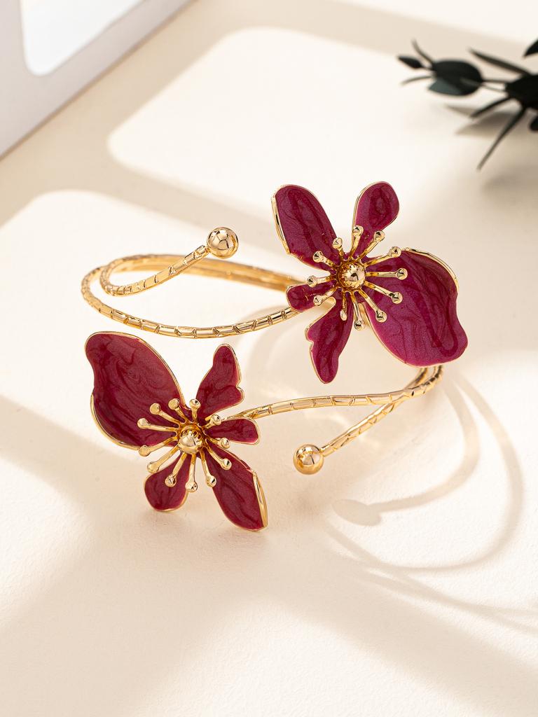 Elegant And Simple Design, Fresh And Sweet, Gold Enamel Glaze Craft, Flower Opening Bracelet