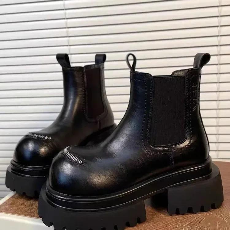 2025 New Women's Thick-soled Short Boots Autumn and Winter Shoes Elegant Modern Chimney Boots Round Head Middle Follow