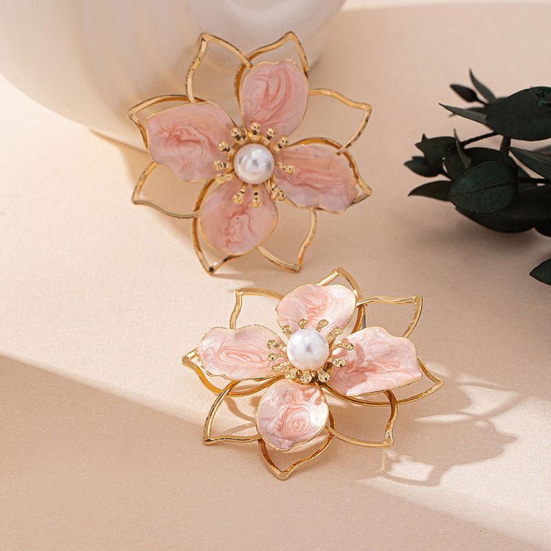[HF][HS]1Pair Women's Earrings Women's Hollow Flower Earrings Are Sweet And Romantic For Daily Wear And Vacation Wear