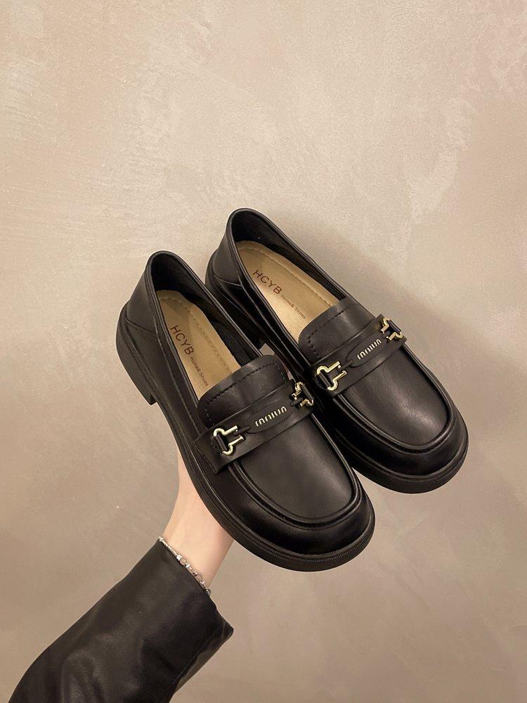 

Модний, зручний та практичний, красива нова відправна точка Середній каблук (3-5 см) підкова та кругла головка P 40