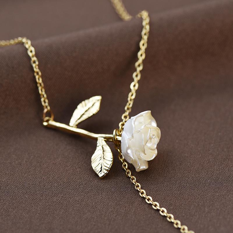 Stylish Springtime White Rose Pendant Necklace In Gold And Silver Women For