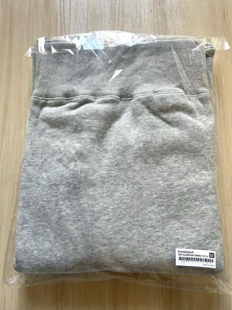 [USED] Limited-time offer this season: BLACKPINK VERDY sweatshirt, size M