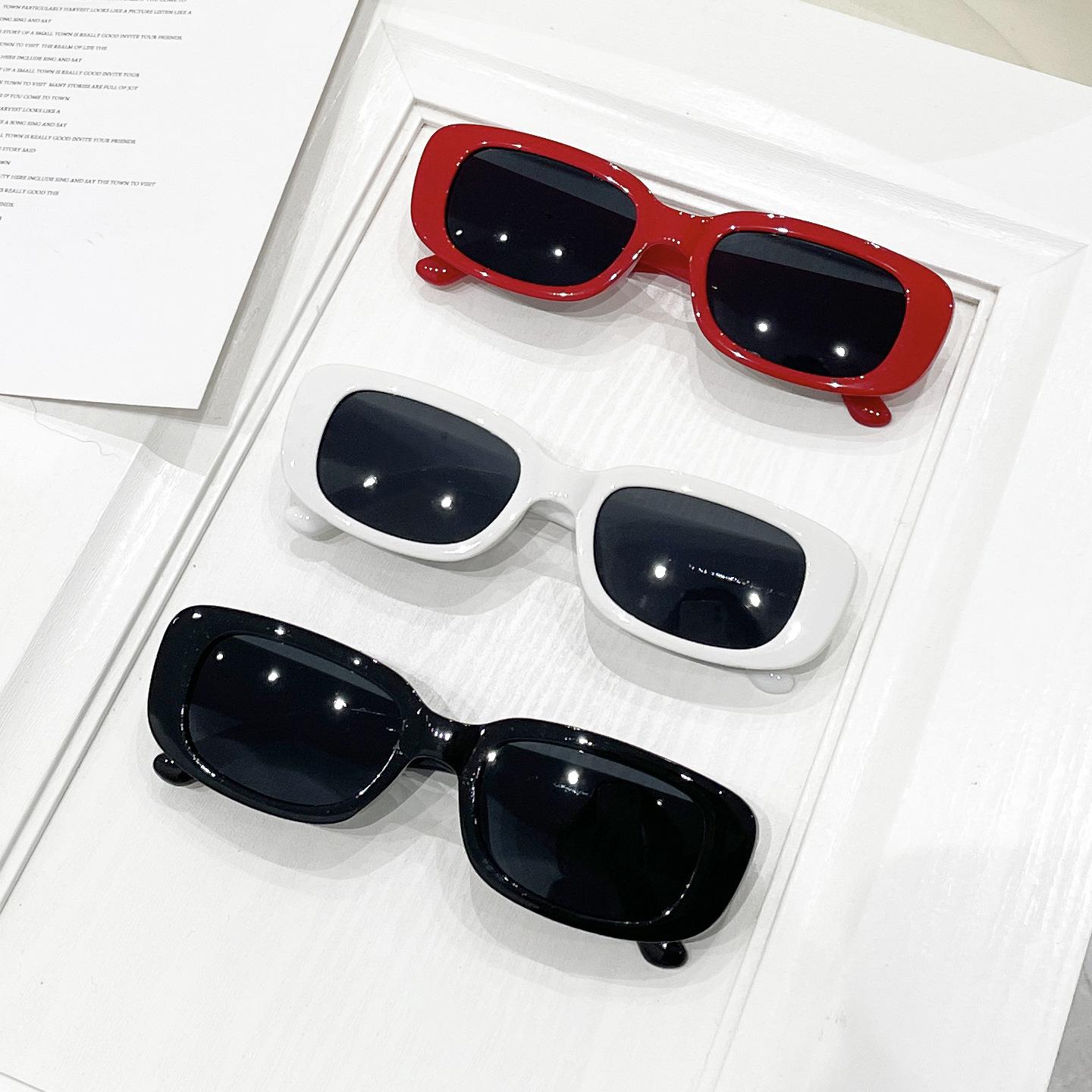 Yiran Toy Women's Red Fashion Vintage Sun Shades Lens Mens Classic Classic Uv400 Eyewear Eyewear Luxury Quadrate Outdoor Sun Eyewear Cm