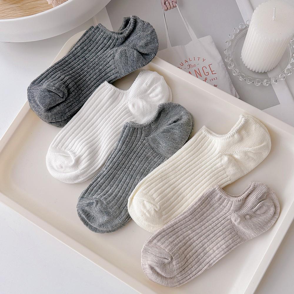 Cream Color Women's Breathable Cotton Low-Cut Boat Socks with Vertical Stripes, Non-Slip Heel, Suitable for Spring and Autumn.