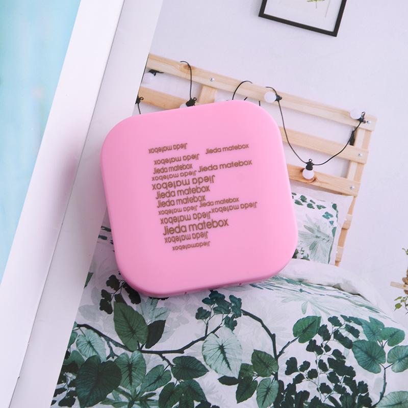 

JD917 Квадратный контейнер для контактных линз - Дизайн с цветными буквами 6.6*6.8*1.9 cm розовый