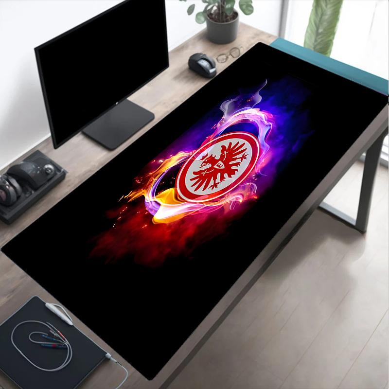 Flammendes Herz Frankfurt Emblem Mauspads, Gaming-Mauspad, Tastaturmatte, Schreibtischdekoration für Computer-Notebook, Fan-Geschenk, Geburtstagsgeschenk