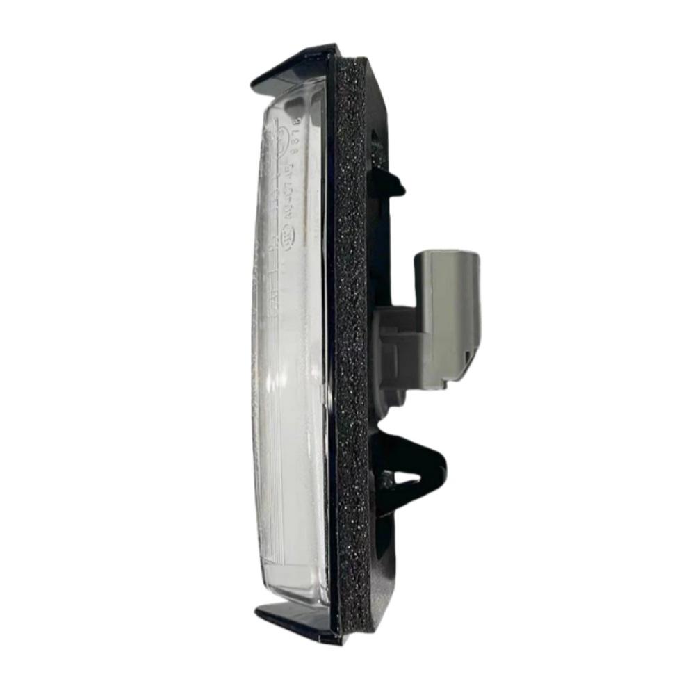 1x License Plate Light For Mitsubishi Pajero Sport Mirage Space Wagon 2008-2022