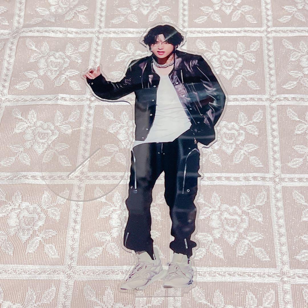 

[Б/У] BTS V Тэ большой акриловый стенд высотой 30 см