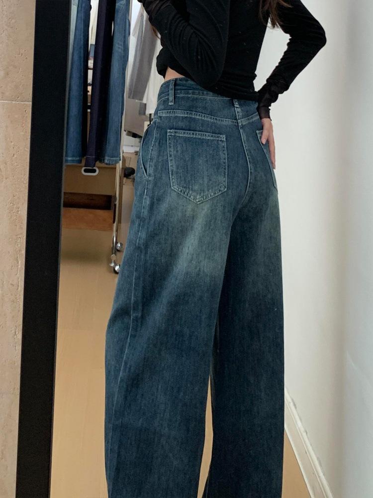2025 New Plus-Size Velvet Wide-Leg Jeans for Women - Autumn/Winter Slimming Loose Fit