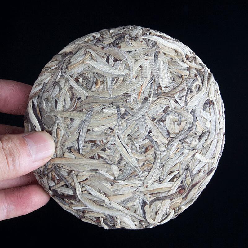 Ciastko z białej herbaty Yunnan Baihao Yinzhen 100g Pączki Premium Herbata Wysokogórska