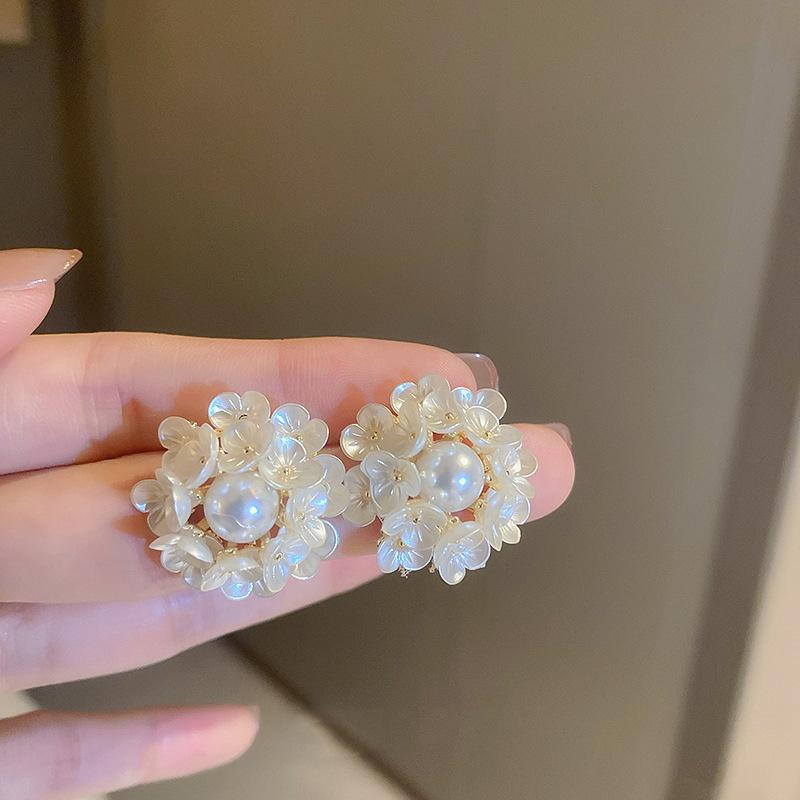 Premium pearl flower fringed earrings 2025 light luxury gentle temperament earrings niche personality earrings women