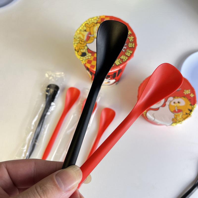 100Pcs Coffee Dessert Cake Spoons Plastic Spoon Tea Coffee Ice Cream Stick Stirring Bar Disposable Spoons
