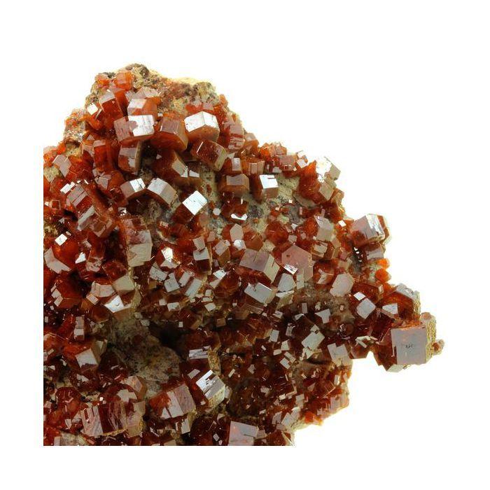 Pierres et Minéraux. Vanadinite. 1760.0 ct. Mibladen Mining District, Midelt, Maroc.