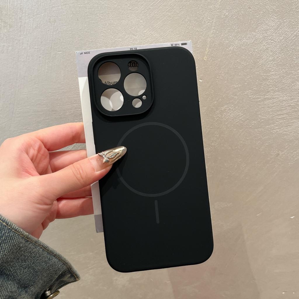 Applicable To IPhone16promax Liquid Silicone Thin Circle Magnetic Suction Apple 15 Semen Hole Full Skin Feeling Mobile Phone Case 14