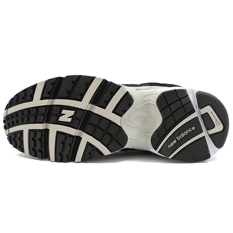 New Balance Кросівки унісекс 725 Black Metallic Silver ML725R