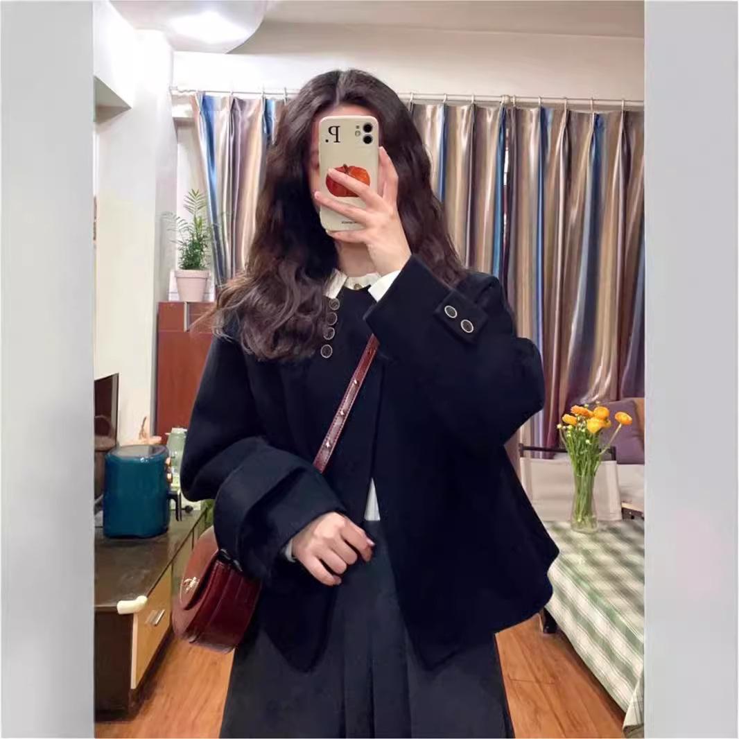 

Короткое шерстяное пальто для женщин Новое осенне-зимнее шерстяное пальто с круглым вырезом Высококачественное чувство для невысоких людей XL