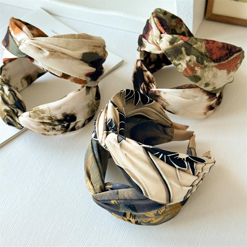 Bedrucktes Haarband mit Batikmuster, Retro Hohe Krone, Kreuzförmige Breite Version, Hochwertiges Stil-Haarband für Sommer-Hochsteckfrisuren