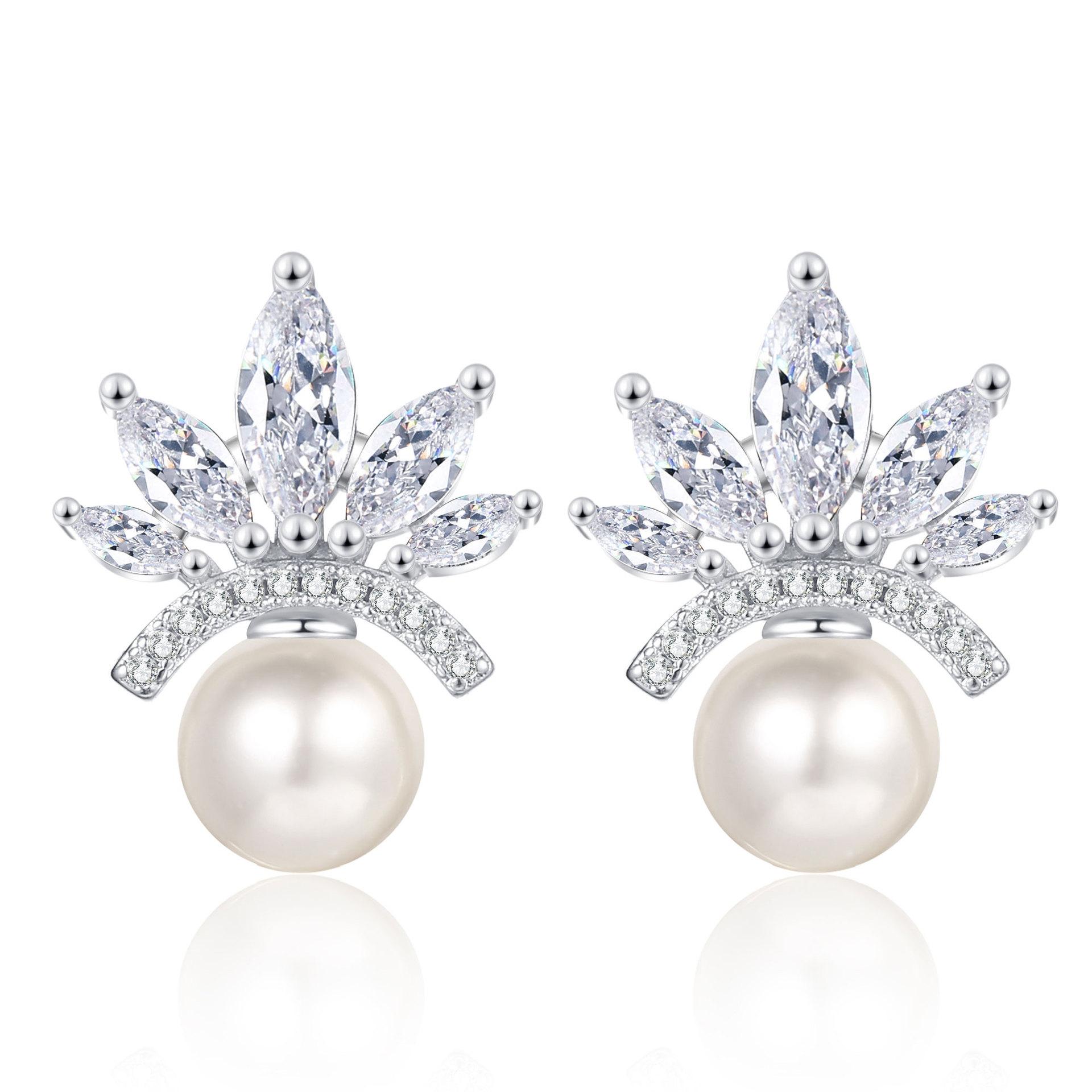 

Серьги с жемчугом темперамента для женщин с высококачественным легким роскошным нишевым дизайном, модные изысканные серьги-короны