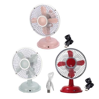 Kleiner Tischventilator 5,7 Zoll Oszillierender Tischventilator 2 Geschwindigkeiten USB/AA Batteriebetriebener Schreibtischventilator Geschenk