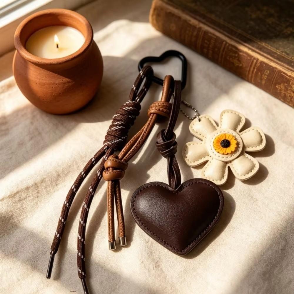Sunflower PU Heart Pendant Vintage Bag Hanging Bag Charm Flower Heart Keychain Gift