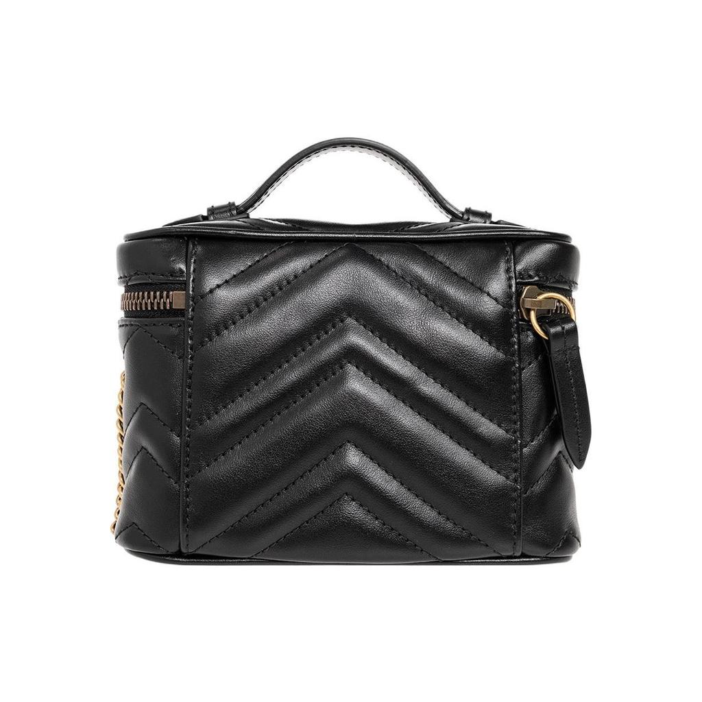 Gucci GG Marmont Svart Läder Chevron Quiltad Mini Toalettväska Kedja Axelväska För Kvinnor Daglig Användning