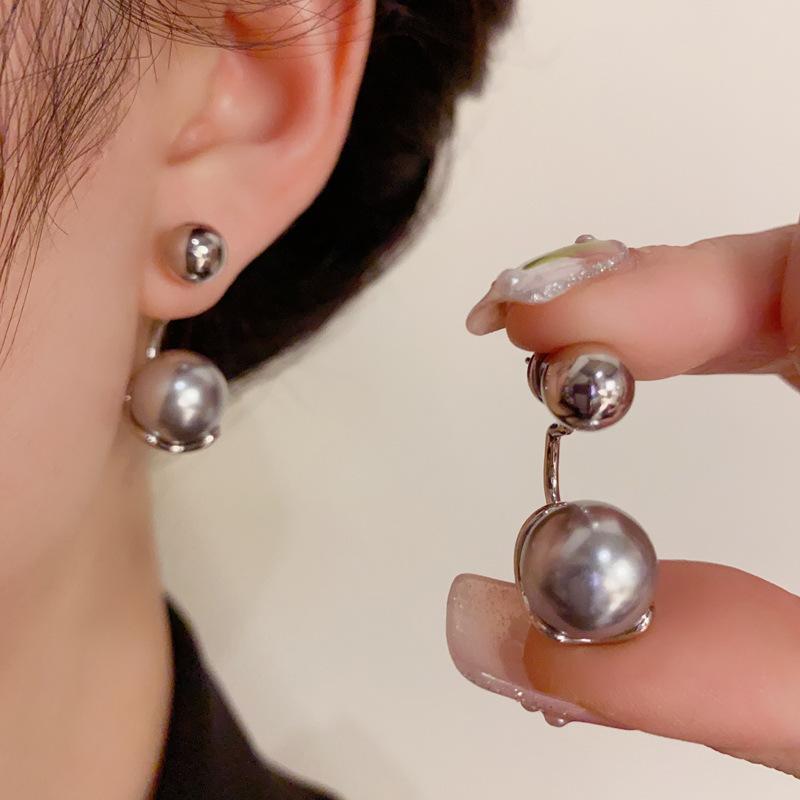 Niche design versatile gray pearl stud earrings women, silver needle earrings temperament earrings