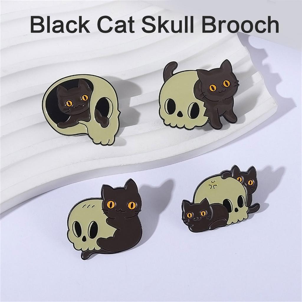 Stylish Gothic Cat Brooch With Skeleton Claw Design Unique Skull Cat Fashion Pin For Halloween Party Costume Accessories