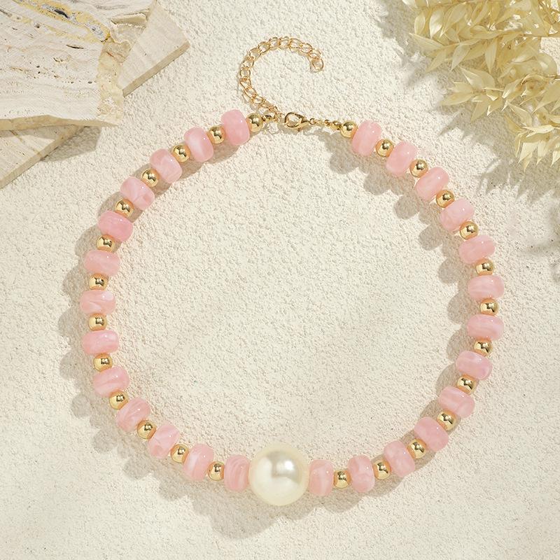 Bohemian Pearl Beaded Necklace: Colorful, Simple, Vacation-Ready Clavicle Chain for Women