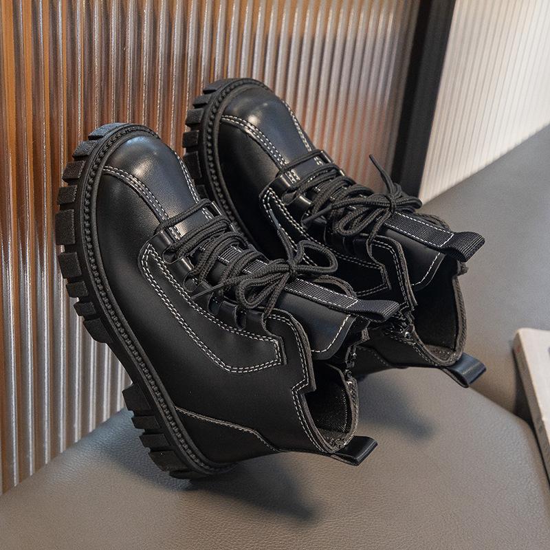 

Новые осенние детские кожаные ботинки на мягкой подошве 32 чёрный