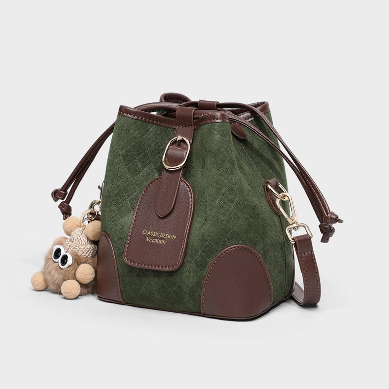 Bucket bag 2025 new women's bag autumn and winter shoulder bag small bag versatile high-end sense fashion commuter messenger bag