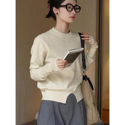 Louvre Winter Korean Style Wool Sweater - Round Neck, Skin-Friendly, Silhouette Split Design for Women
