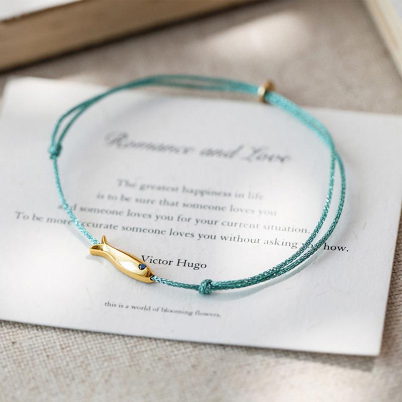 Rotes Fischarmband für Frauen, süßer Fisch, blaue Schnur, verstellbares Armband, handgefertigter Schmuck, minimalistischer ethnischer Schmuck