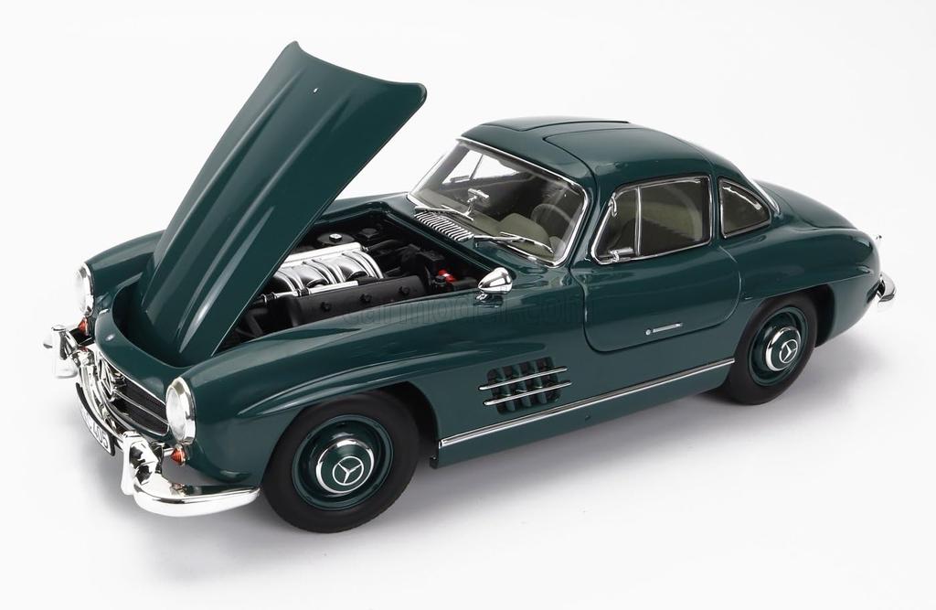 Norev Scale 300SL 1954 Green Gullwing Diecast Car with Full Opening and Closing Mechanism 1/18 Mercedes-Benz (W198)