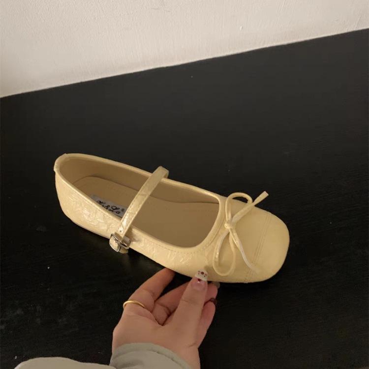 Gentle Bow French Shallow Mouth Mary Jane Shoes Wear New Autumn One-word Buckle Casual Shoes